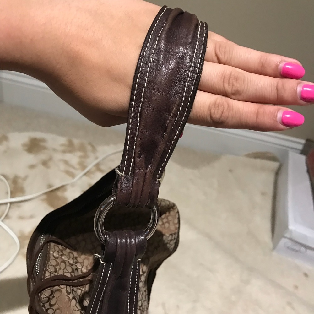 100% Authentic Coach handbag - Picture 3 of 5